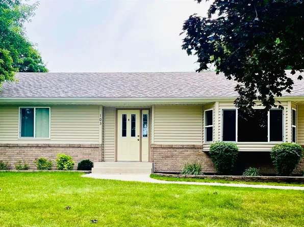 103 3rd St N, Northwood, IA 50459