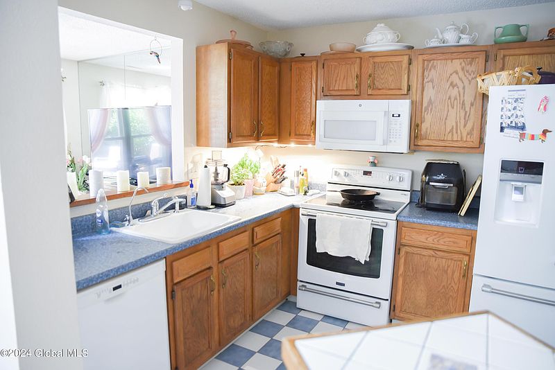 4th image of 87 Stoney Creek Drive