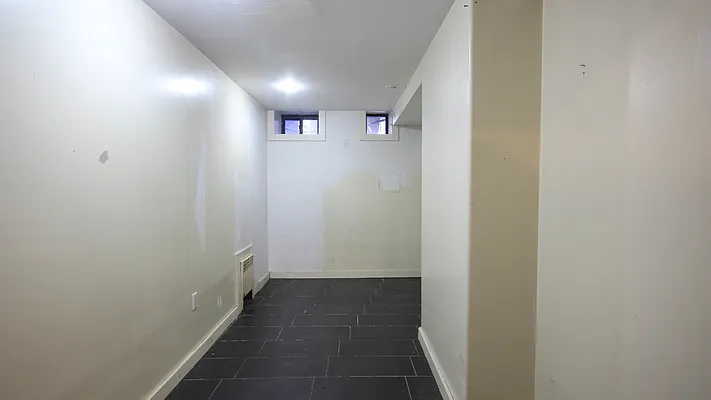 Rented by Nooklyn NYC LLC | media 42