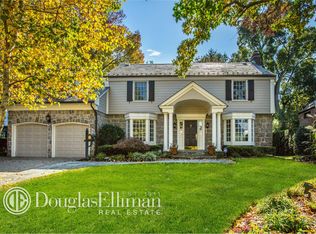 78 Castle Ridge Rd, Manhasset, NY 11030