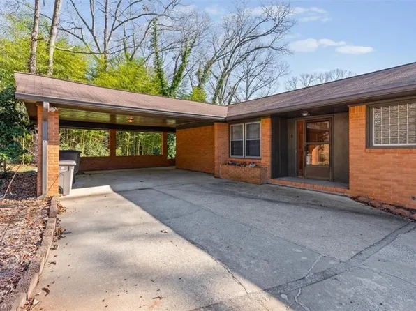 5 Ridgewood Dr, Cartersville, GA 30120