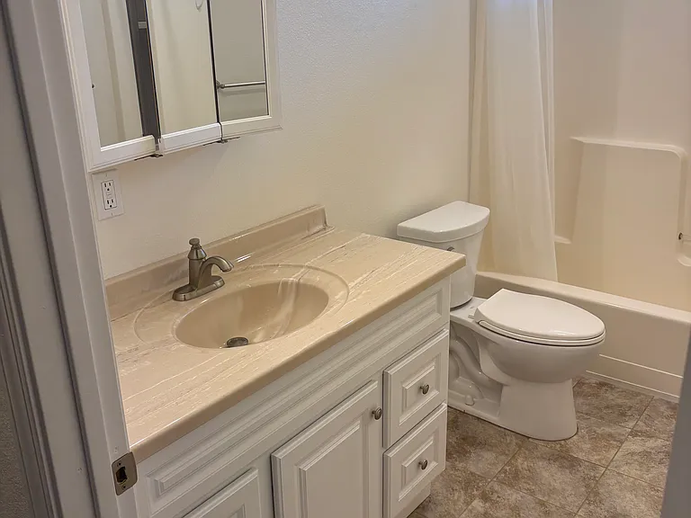 9710 Kent St — Photo 13