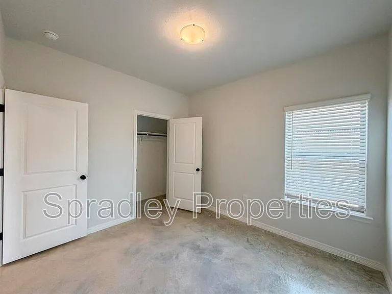 303A Juniper Dr — Photo 6