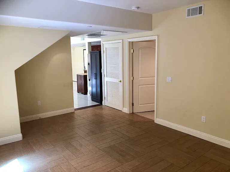 366 W 8th St #55 — Photo 20