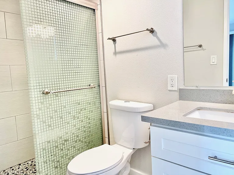 4232 N 32nd St #3 — Photo 36