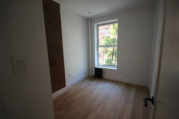 Rented by (Legacy) NY Quality Living Uptown | media 22