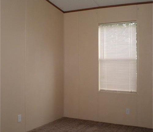 3rd image of 203 Linda Ln