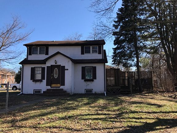 3rd image of 894 Baeck St