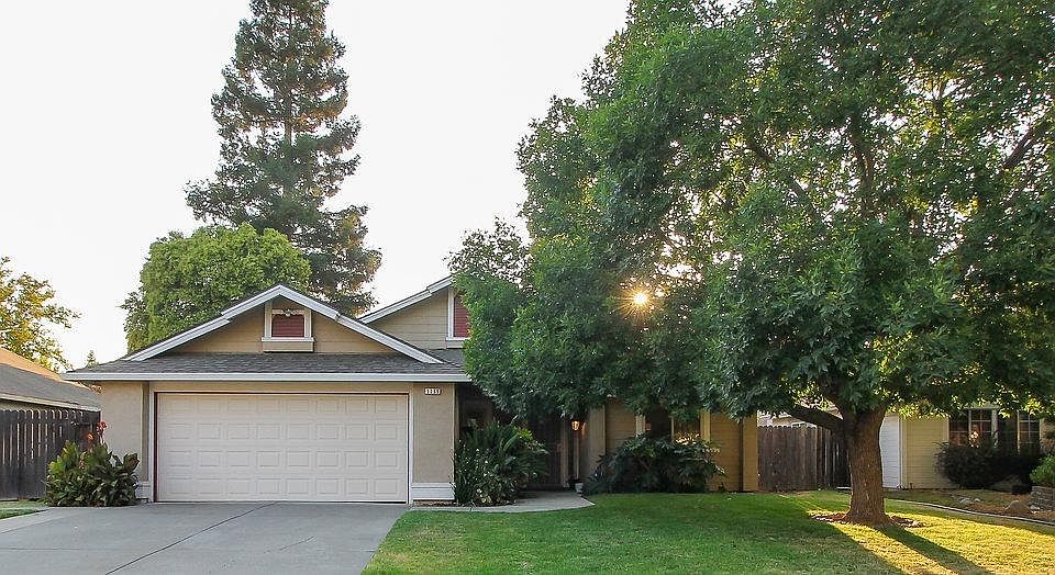 1st image of 3055 Mill Oak Way