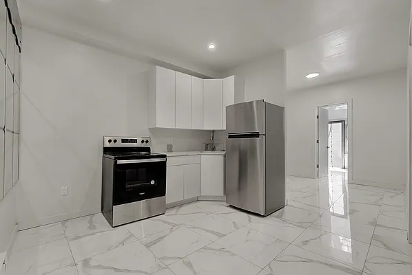 Rented by Compass | media 3