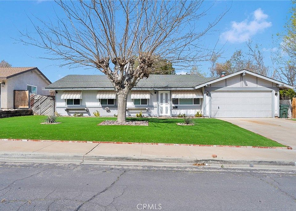1st image of 15836 La Verida Dr