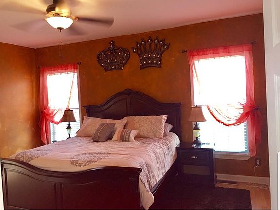 Master bedroom. King bed.