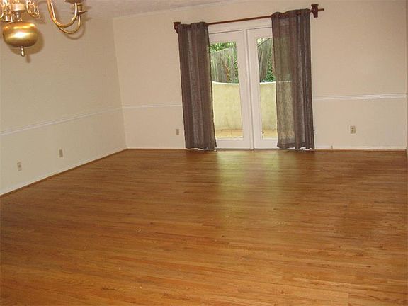 2nd image of 725 Dalrymple Rd APT 3 H