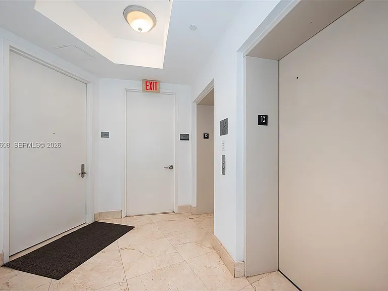 16001 Collins Ave #1005 — Photo 2