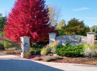 20 Keller Ln, Oak Brook, IL 60523