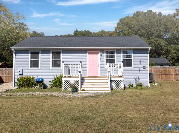 3705 Yard Arm Dr, Chester, VA 23831