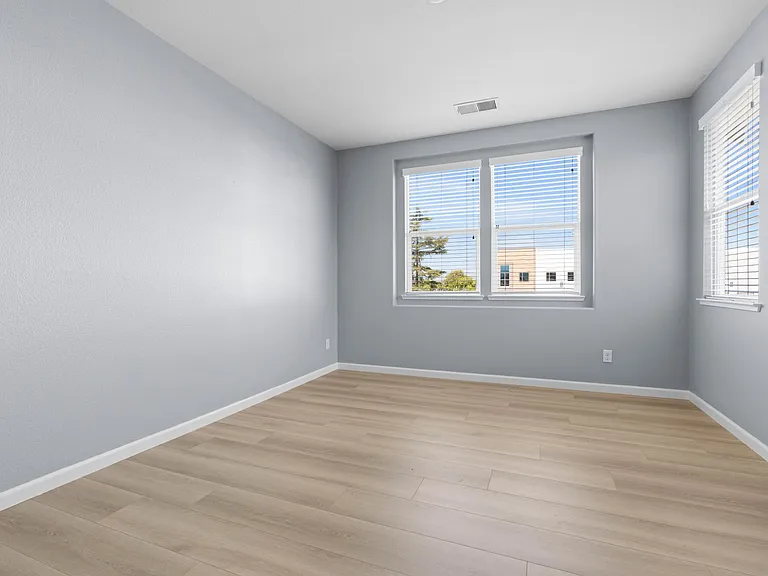 306 Misty Cir — Photo 25