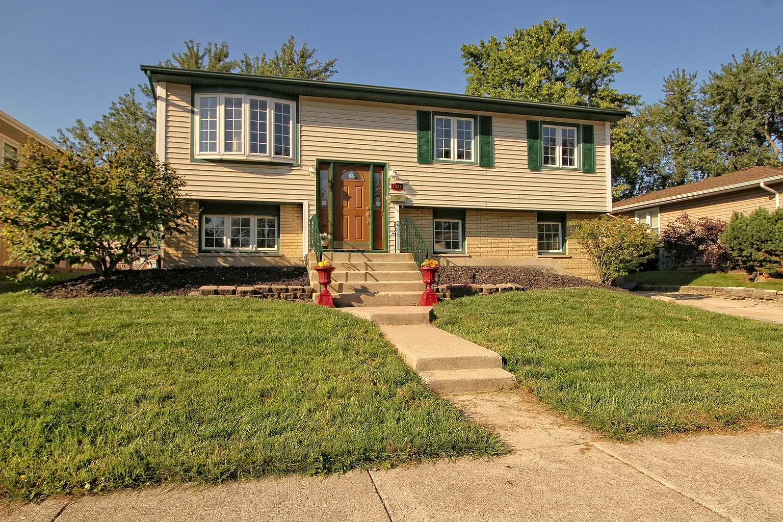 7534 165th St photo 1