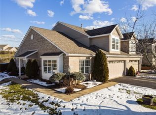 3030 Ironwood Cir, Jeannette, PA 15644