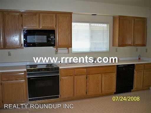 4th image of 36 Bonaventure Ct
