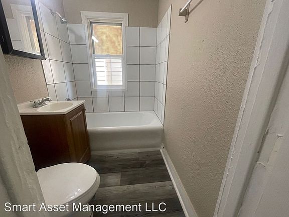 4th image of 3158-3160 N 39th St #11221014