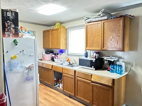 5th image of 1313 Erin St