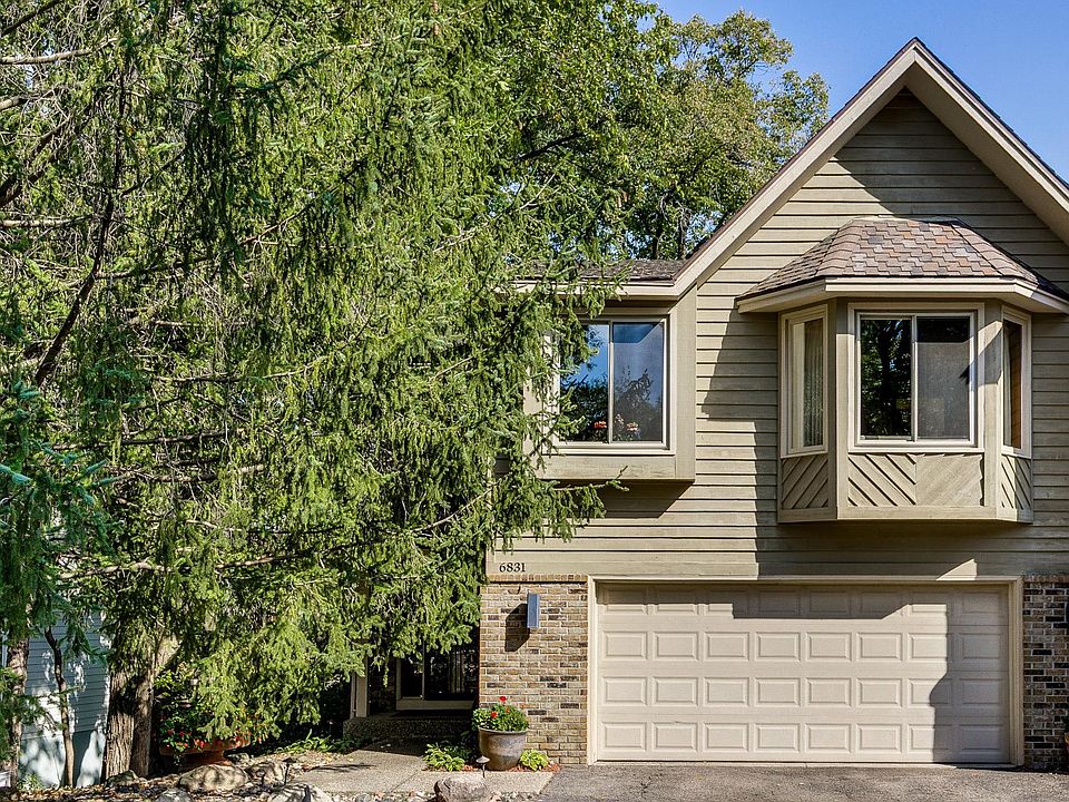 1st image of 6831 Stonewood Ct