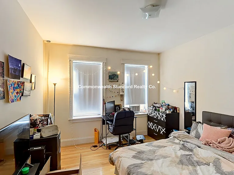 27 Glenville Ave #1A — Photo 4