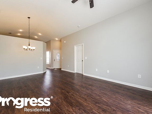 3rd image of 3286 Fairfield Dr