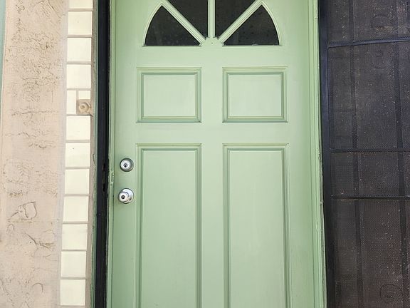 3rd image of 4121 1/2 Idaho St