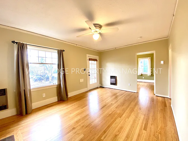 5903 N Denver Ave — Photo 5