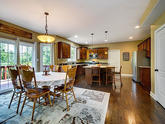 5th image of 23 Browning Ln