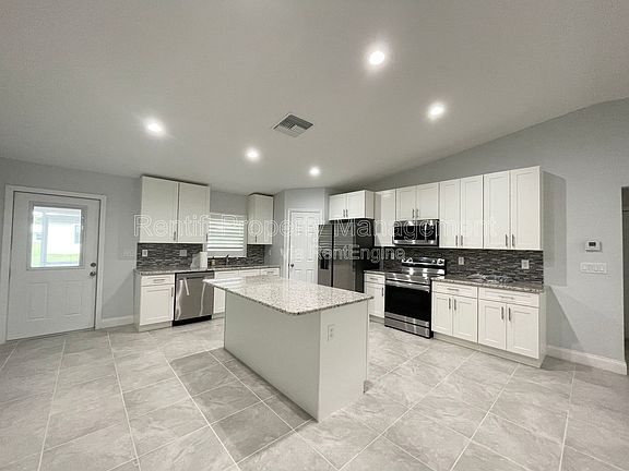 5th image of 1535 Argosy Rd