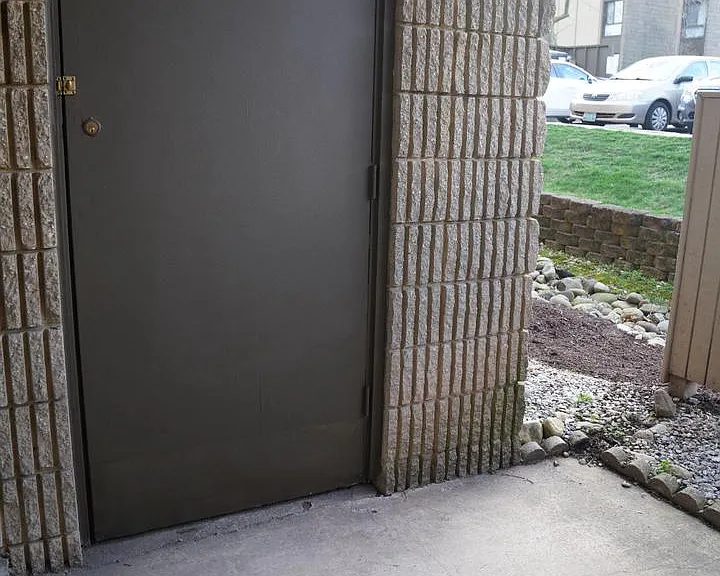 6093 Majors Ln #4J4 — Photo 11