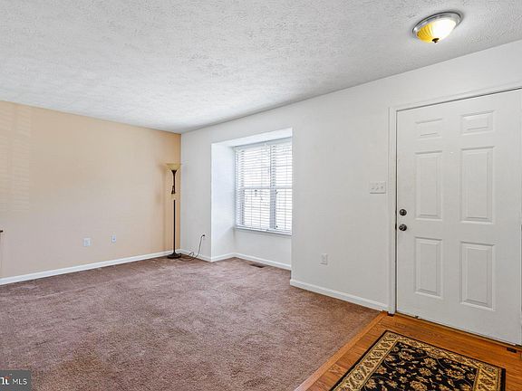 3rd image of 1310 Kings Crest Dr