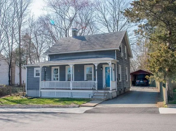 16 Gough Ave, West Warwick, RI 02893