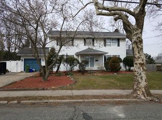 121 Pulaski Ave, Sayreville, NJ 08872