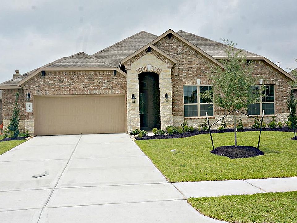 1st image of 2961 Gibbons Hill Ln