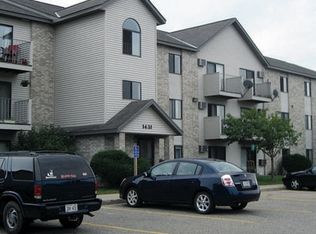 1473 Riverside Dr APT 310, River Falls, WI 54022