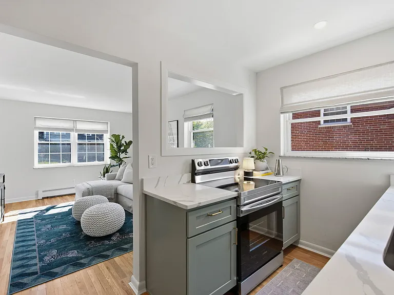 1213 Paxton Ave #1 — Photo 10