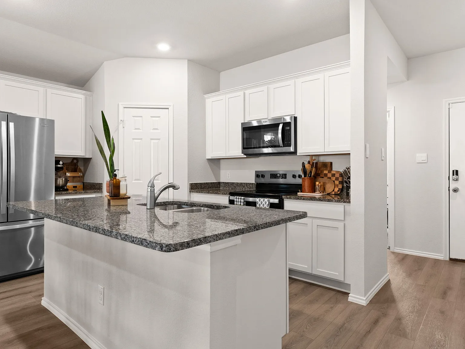 1308 Piedmont St — Photo 4