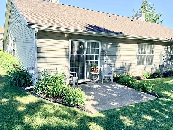 3rd image of 5241 Diane Dr