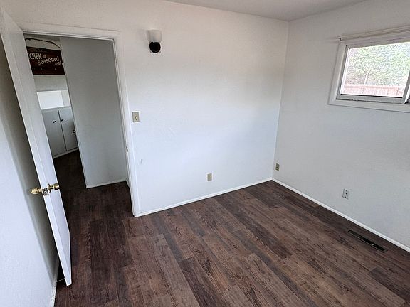 5th image of 1478 Wilks Pl
