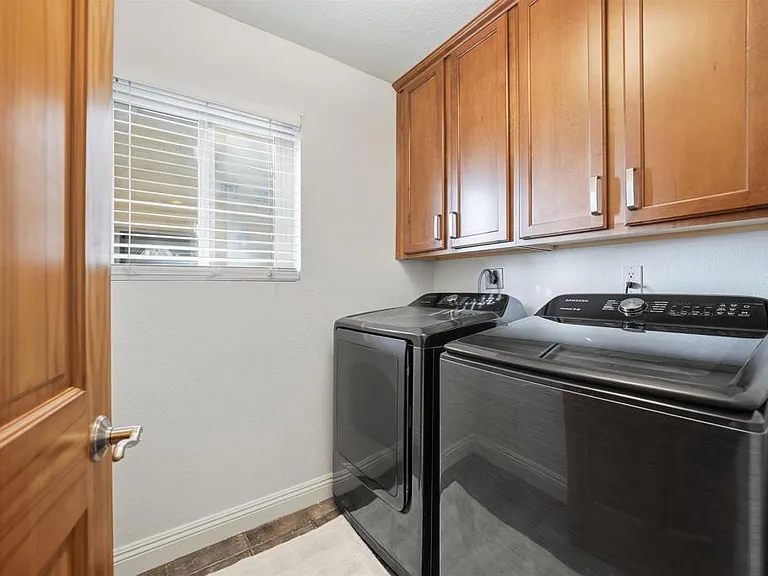 5505 Adelaide Ave #14 — Photo 2