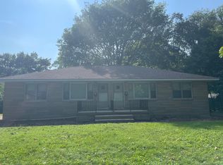 2017 Cureton Dr, Urbana, IL