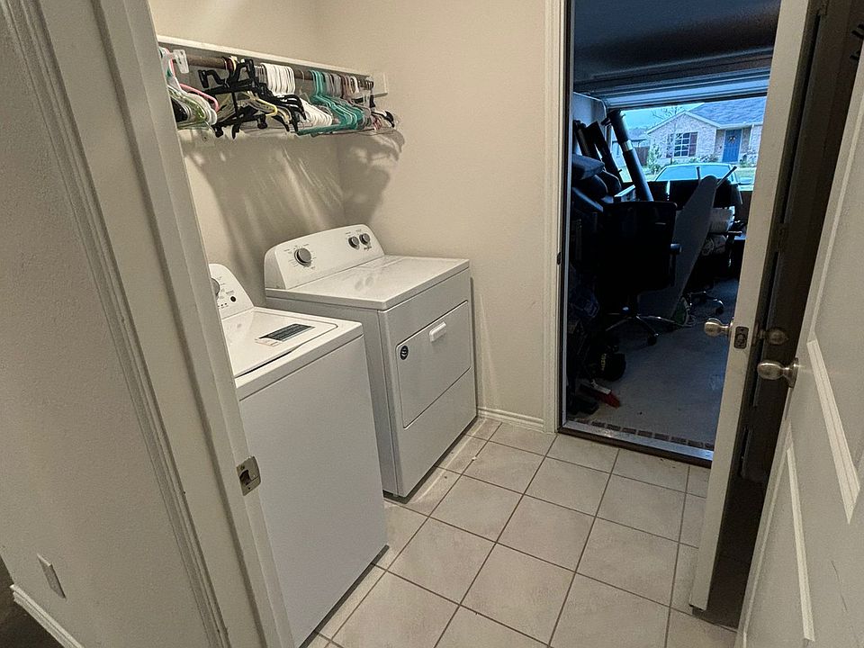 1st image of 2117 Muscovy St