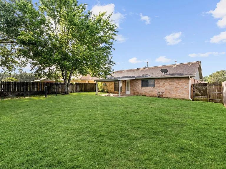 5314 Nottingham Dr — Photo 12