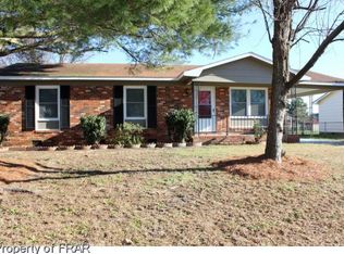 5214 Longbranch Dr, Fayetteville, NC 28303