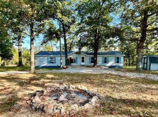 18137 Jaybird Ln, Lebanon, MO 65536