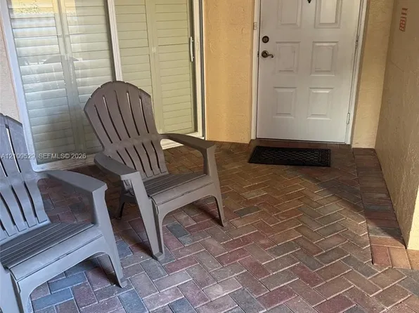 7775 Yardley Dr APT 108, Tamarac, FL 33321